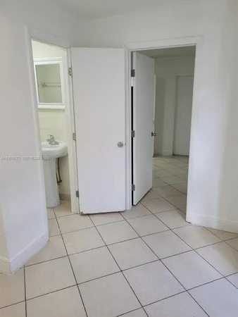 $1,200 | 2910 Northwest 6th Court, Unit 2, Pompano Beach, FL 33069