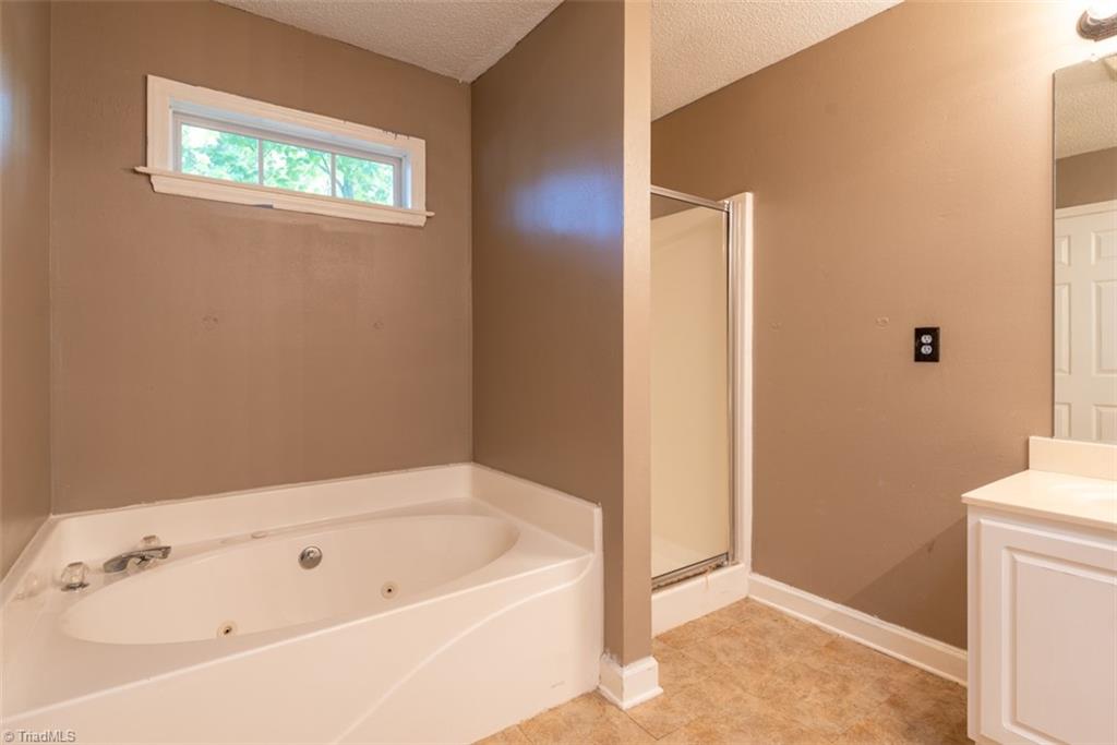 5480 Springhouse Farm Road Winston-Salem, NC 27107 - Photo 13 of 28 Gallery Image 13
