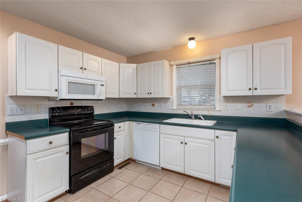 5480 Springhouse Farm Road Winston-Salem, NC 27107 - Photo 9 of 28 Gallery Image 9