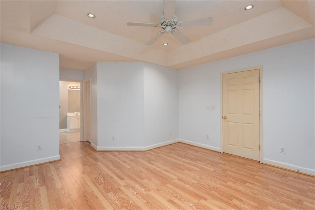5480 Springhouse Farm Road Winston-Salem, NC 27107 - Photo 10 of 28 Primary bedroom