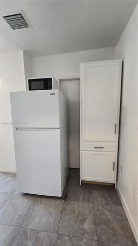 $1,400 | 9680 Northwest 19th Place, Sunrise, FL 33322