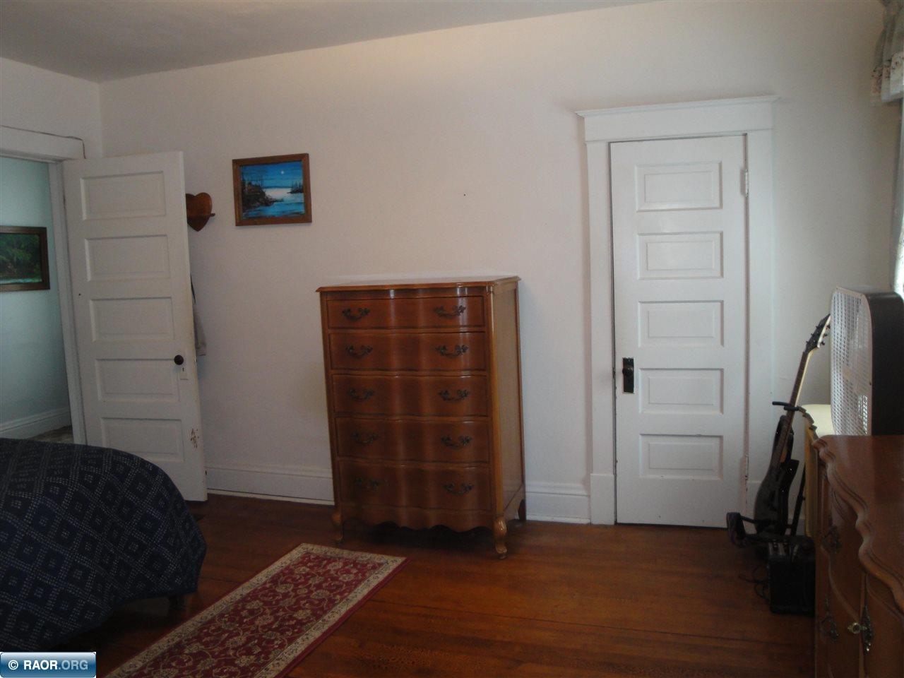 323 South 4th Street Virginia, MN 55792 - Photo 12 of 25