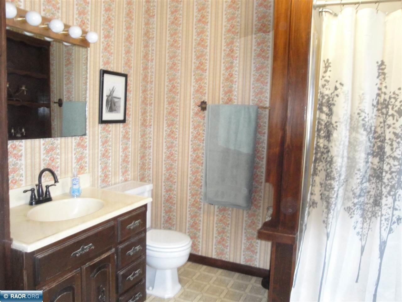 323 South 4th Street Virginia, MN 55792 - Photo 13 of 25