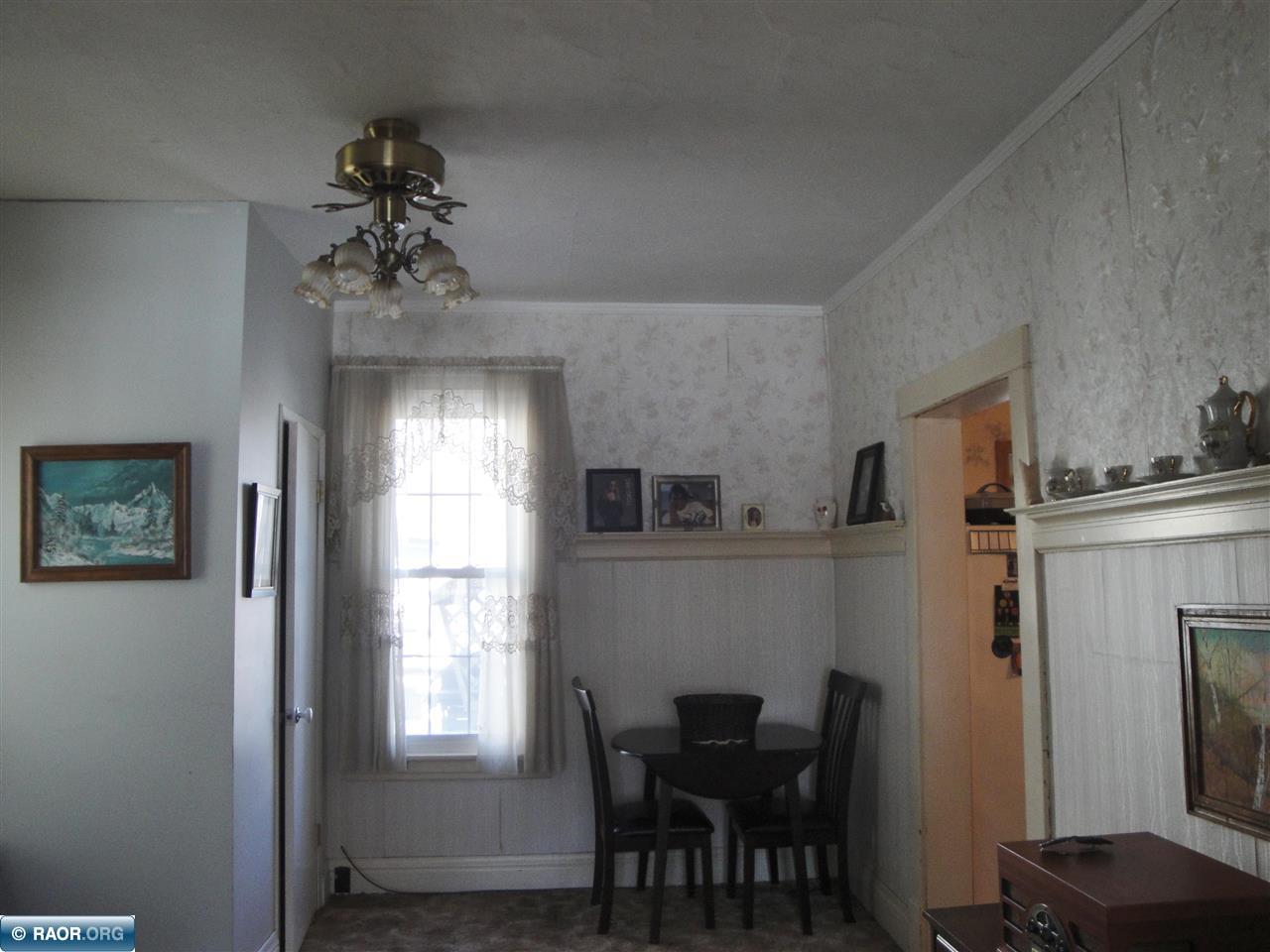323 South 4th Street Virginia, MN 55792 - Photo 6 of 25
