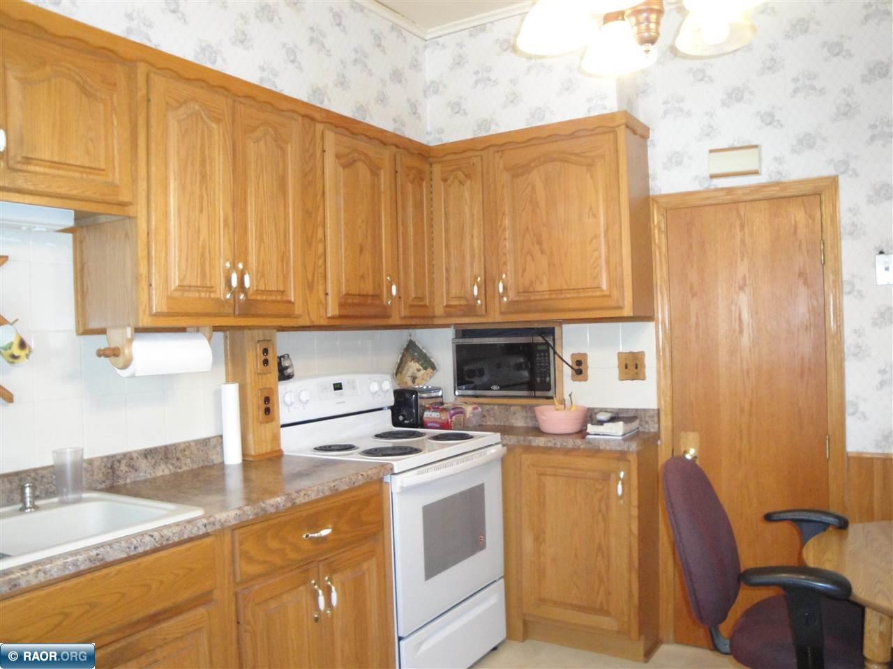 323 South 4th Street Virginia, MN 55792 - Photo 9 of 25