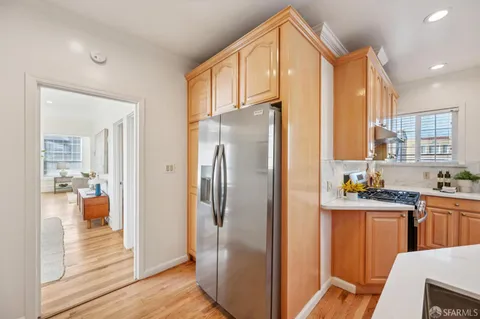 $928,000 | 180 Ocean Avenue, San Francisco, CA 94112