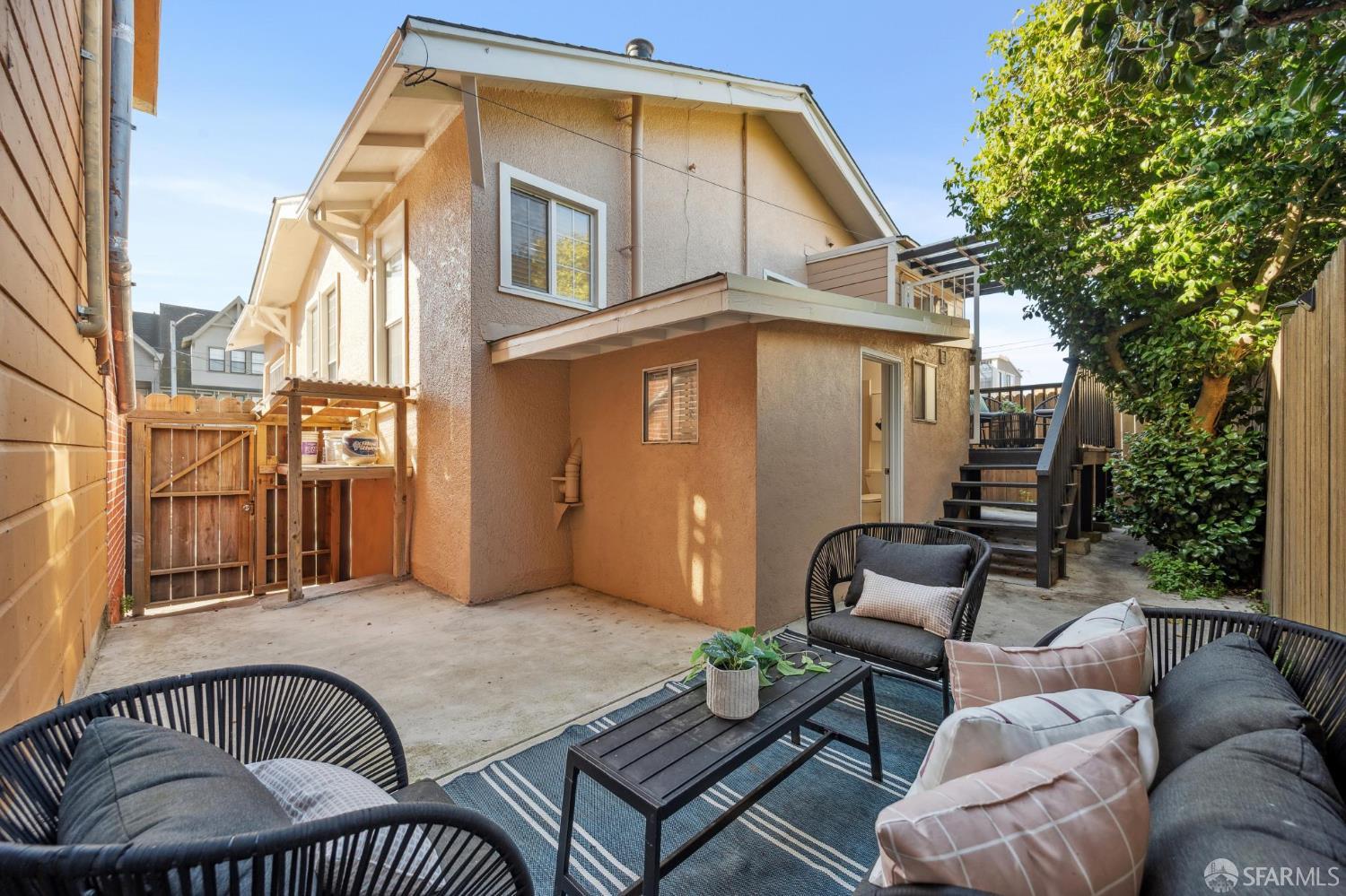 180 Ocean Avenue San Francisco, CA 94112 - Photo 3 of 62