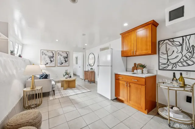 $928,000 | 180 Ocean Avenue, San Francisco, CA 94112