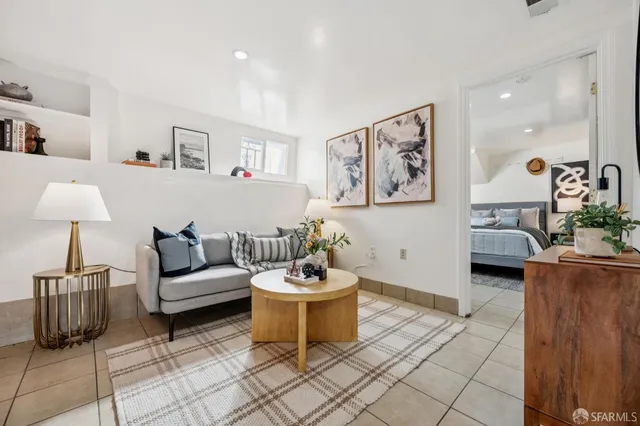 $928,000 | 180 Ocean Avenue, San Francisco, CA 94112