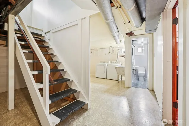 $995,000 | 819 Northwest 80th Street, Seattle, WA 98117