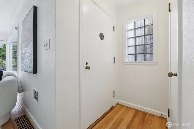 $995,000 | 819 Northwest 80th Street, Seattle, WA 98117