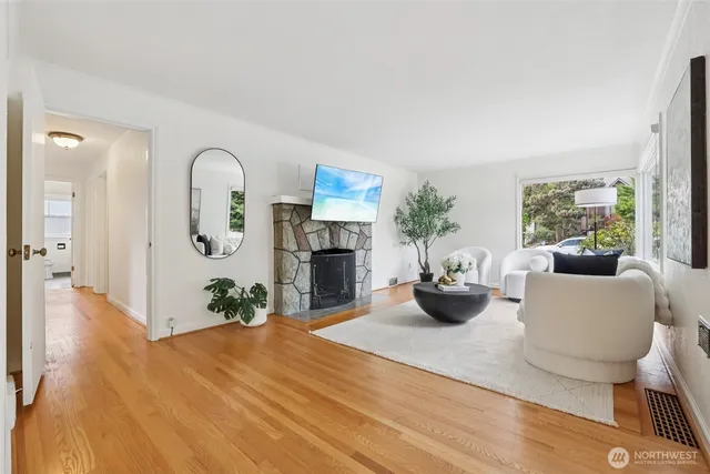 $995,000 | 819 Northwest 80th Street, Seattle, WA 98117