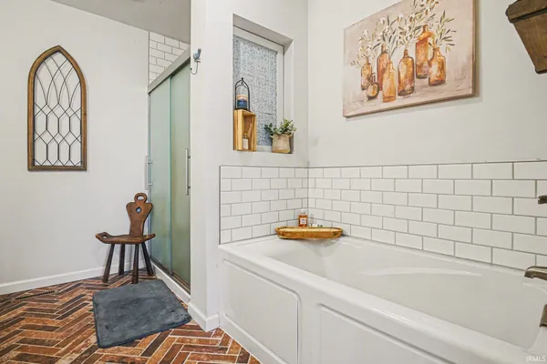 $349,500 | 64962 County Road 19, Goshen, IN 46526