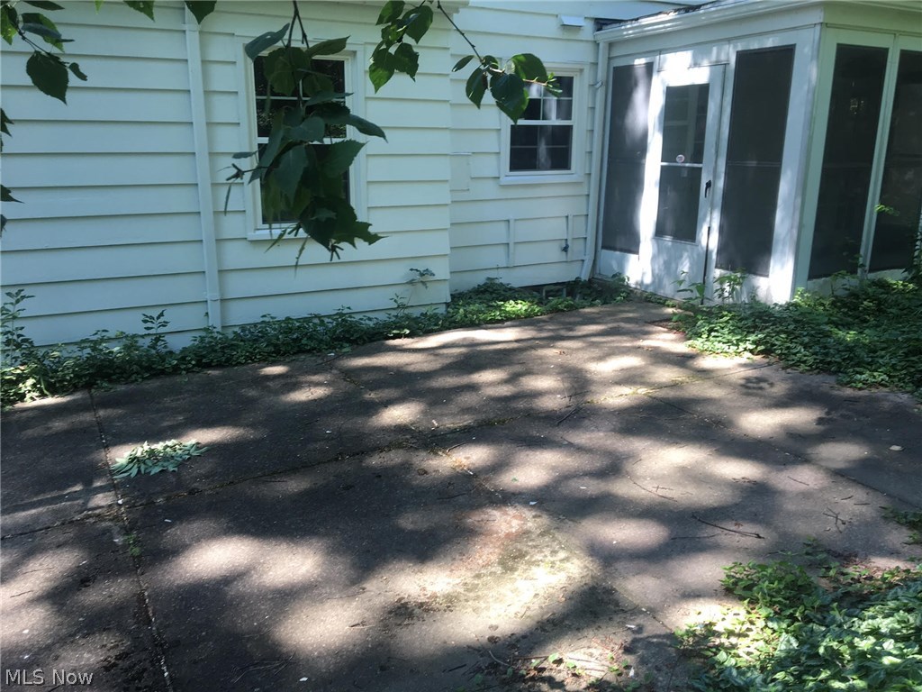 3326 Rumson Road Cleveland, OH 44118 - Photo 5 of 7