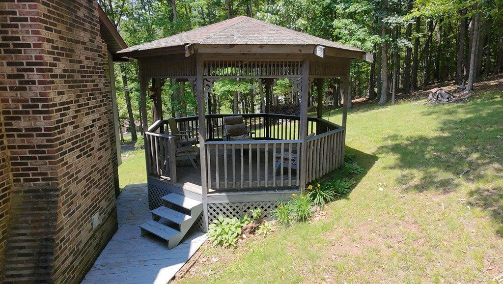 1753 Scratch Gravel Road Marion, VA 24354 - Photo 44 of 58 Gallery Image 44