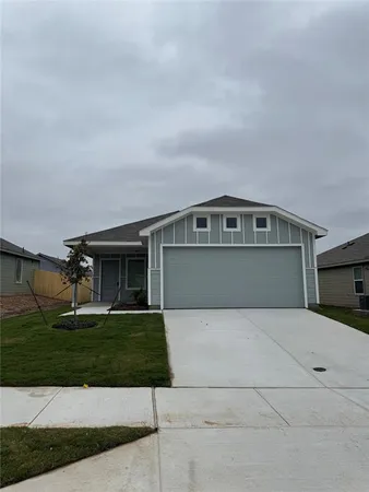 $1,995 | 11719 Bone Spg Drive, Rhome, TX 76078