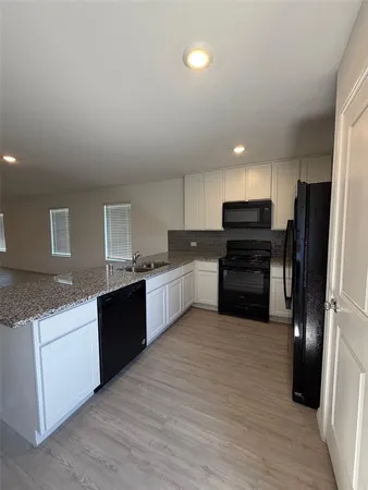 $1,995 | 11719 Bone Spg Drive, Rhome, TX 76078