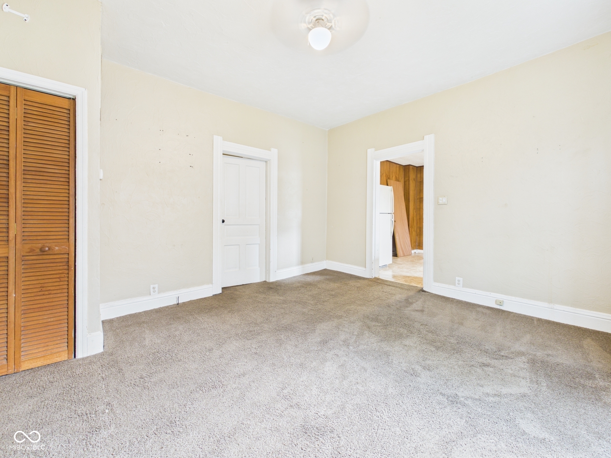 718 Ruddle Avenue Anderson, IN 46012 - Photo 6 of 20