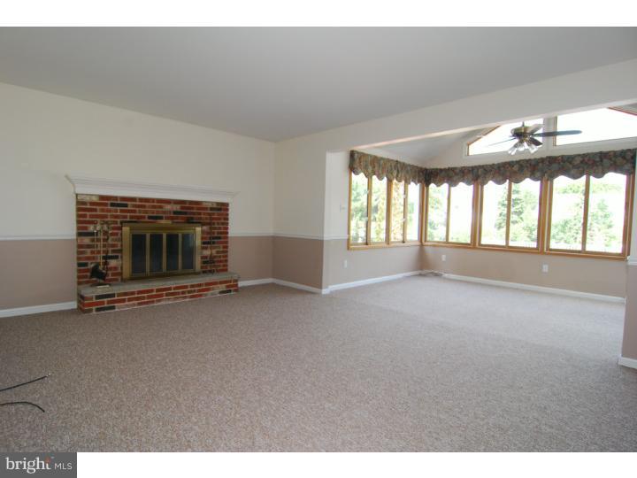 903 Snyder Road Reading, PA 19609 - Photo 5 of 22 Gallery Image 5