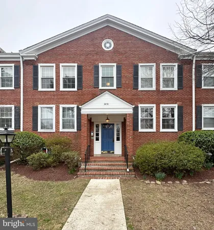 $3,300 | 2891 South Abingdon Street, Unit A2, Arlington, VA 22206