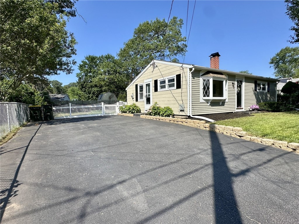 17 Rondeau Road Bellingham, MA 02019 - Photo 3 of 26 Nice long driveway