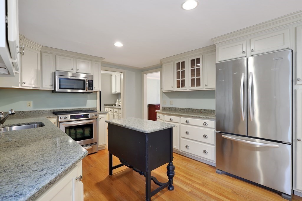 169 Braemoor Road Brockton, MA 02301 - Photo 16 of 42
