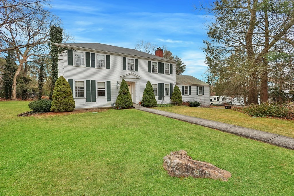 169 Braemoor Road Brockton, MA 02301 - Photo 2 of 42