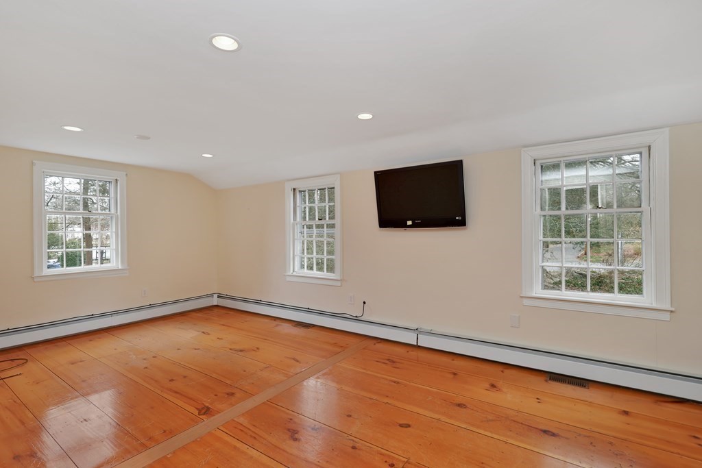 169 Braemoor Road Brockton, MA 02301 - Photo 21 of 42