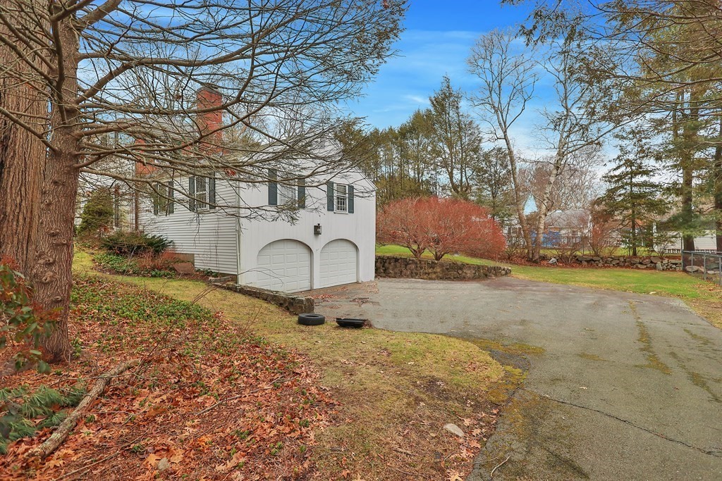 169 Braemoor Road Brockton, MA 02301 - Photo 4 of 42