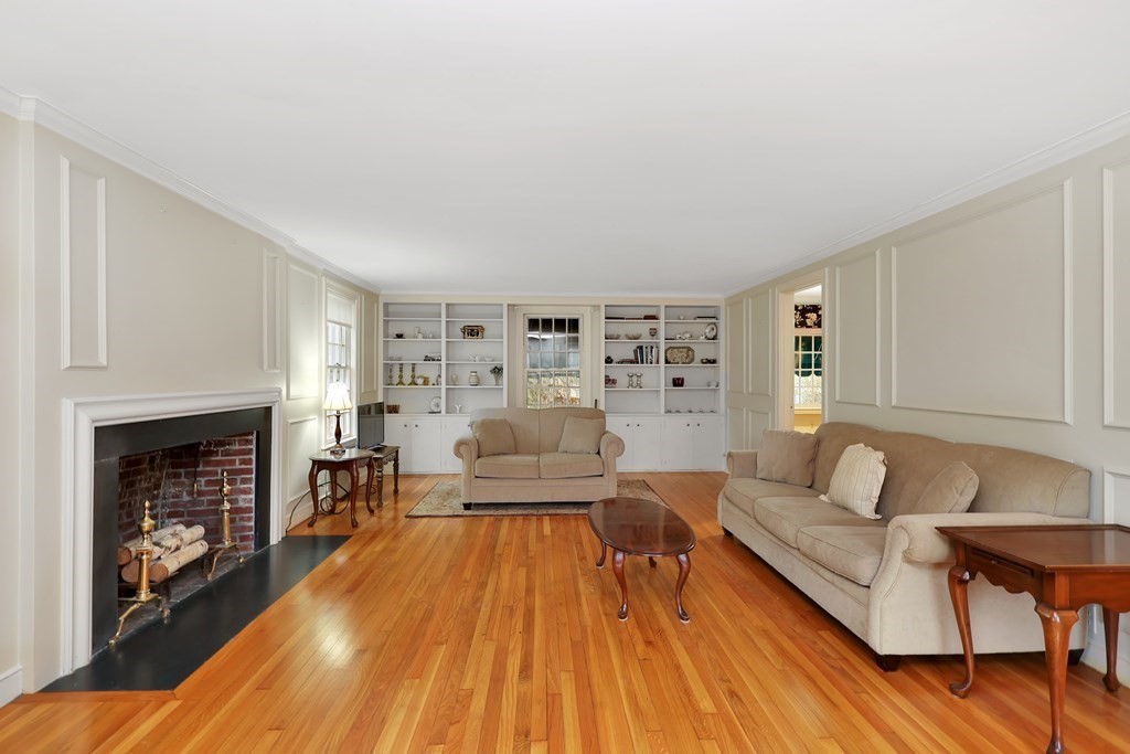 169 Braemoor Road Brockton, MA 02301 - Photo 8 of 42