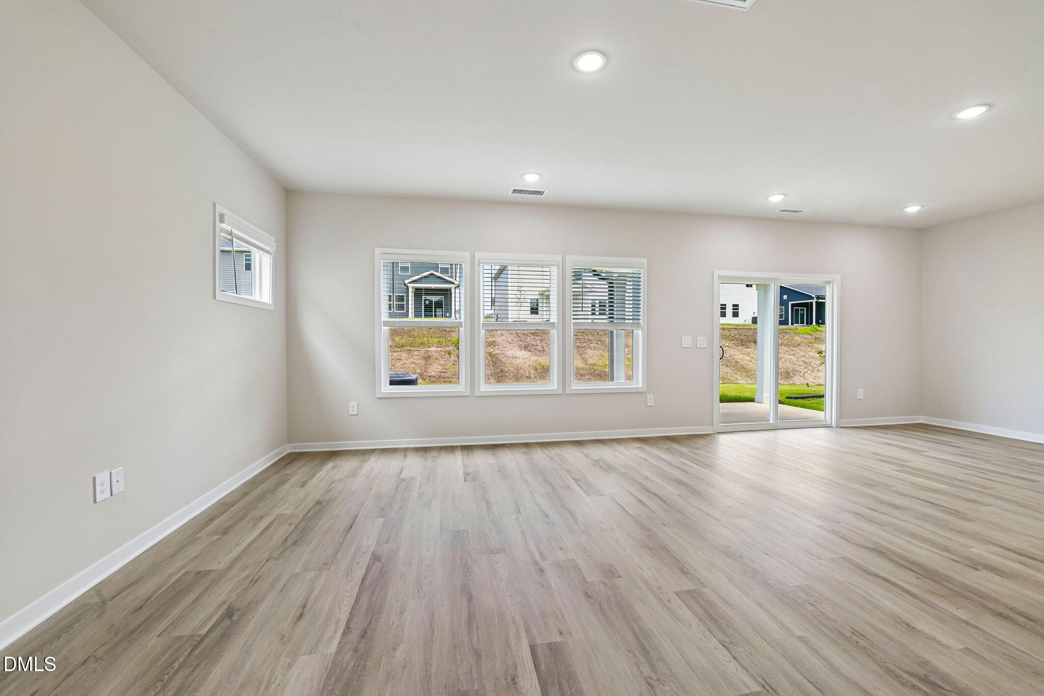 1505 Hatteras Road Durham, NC 27703 - Photo 8 of 44 8-web-or-mls-Raleigh - Avalon Place - 15