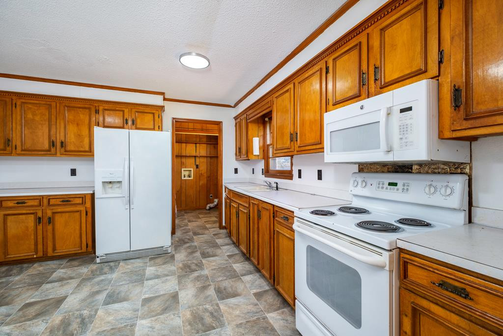2356 Raccoon Road Dalzell, SC 29040 - Photo 13 of 29