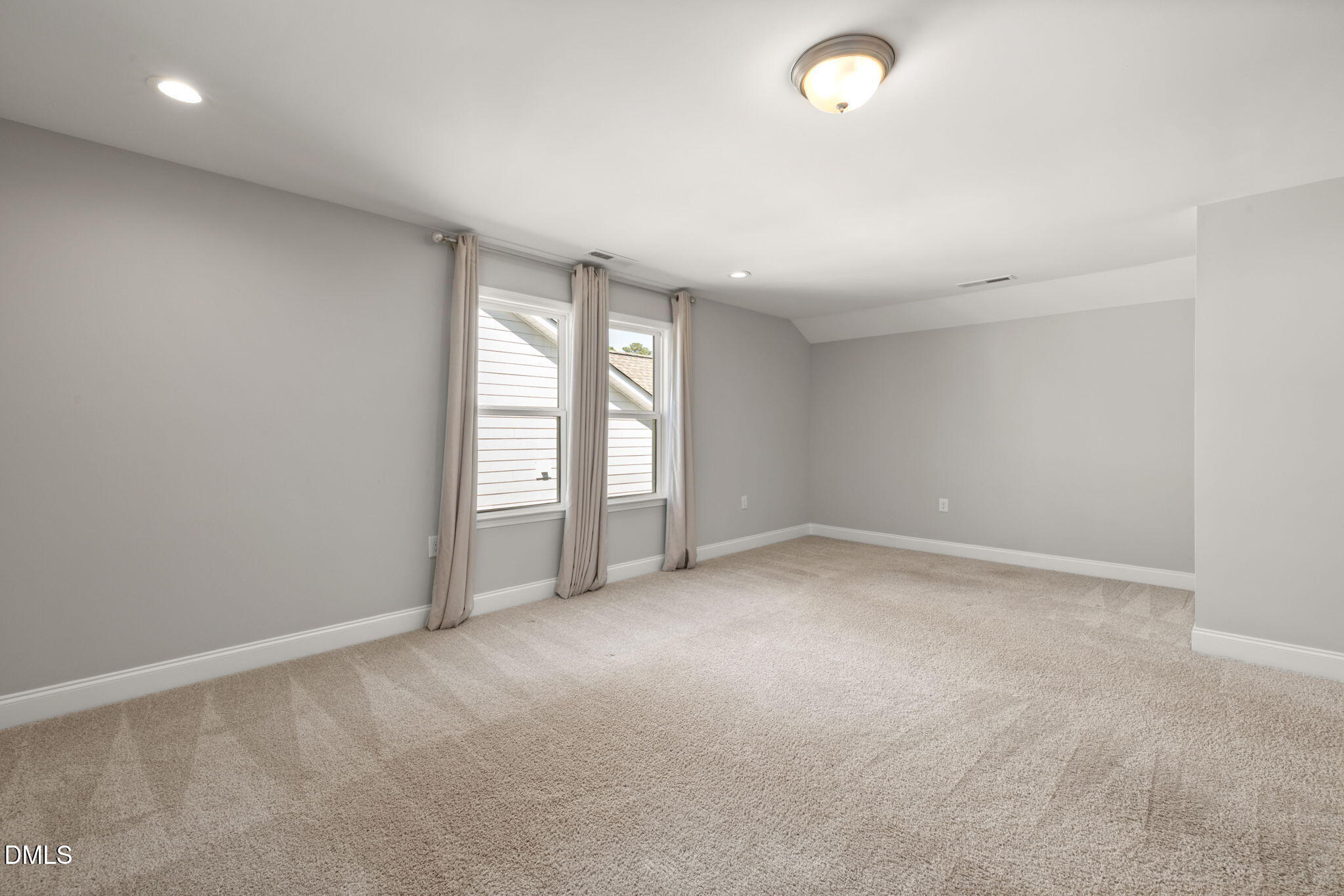 1015 Pondfield Way Durham, NC 27713 - Photo 32 of 48 an empty room with windows