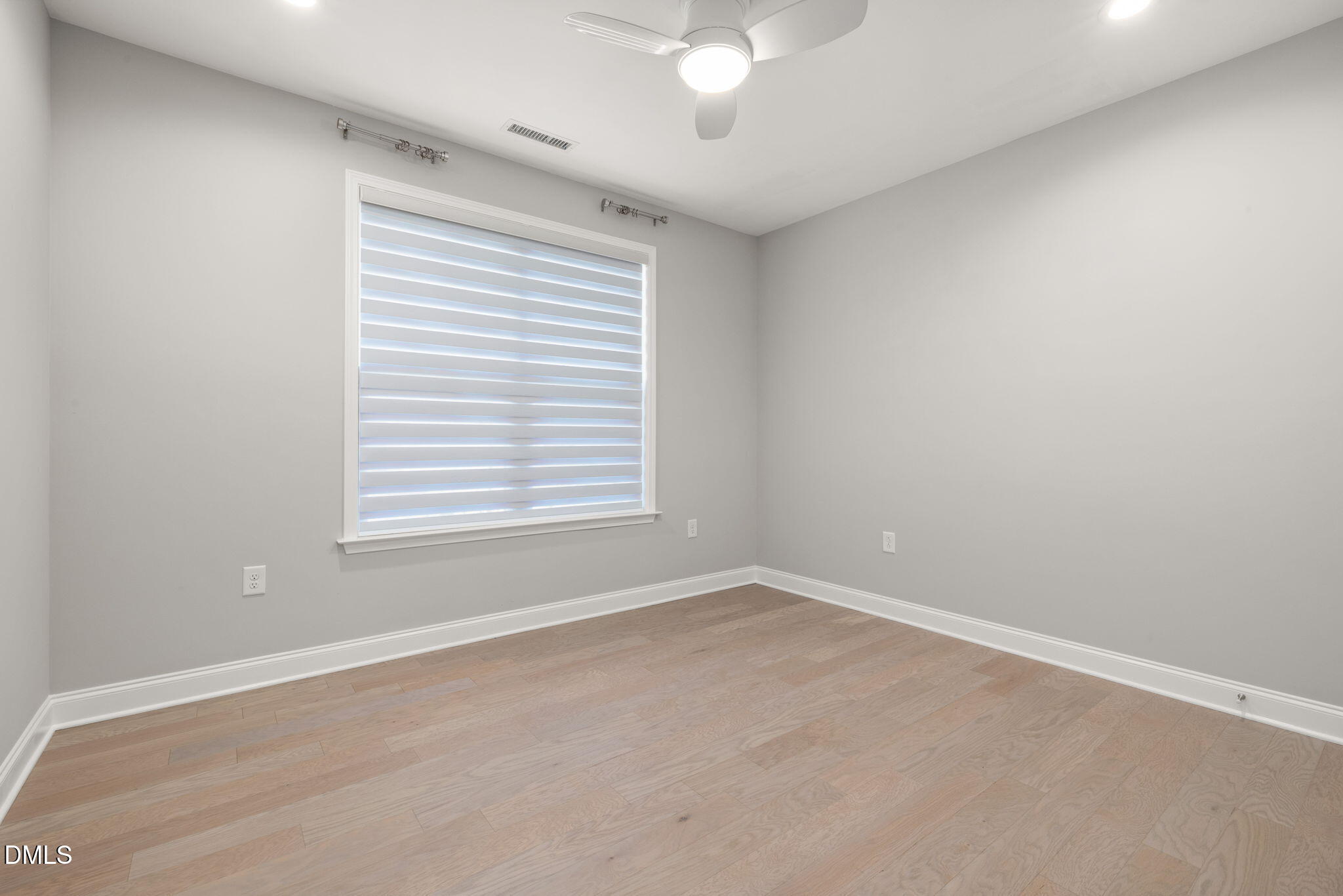 1015 Pondfield Way Durham, NC 27713 - Photo 7 of 48 an empty room with a window