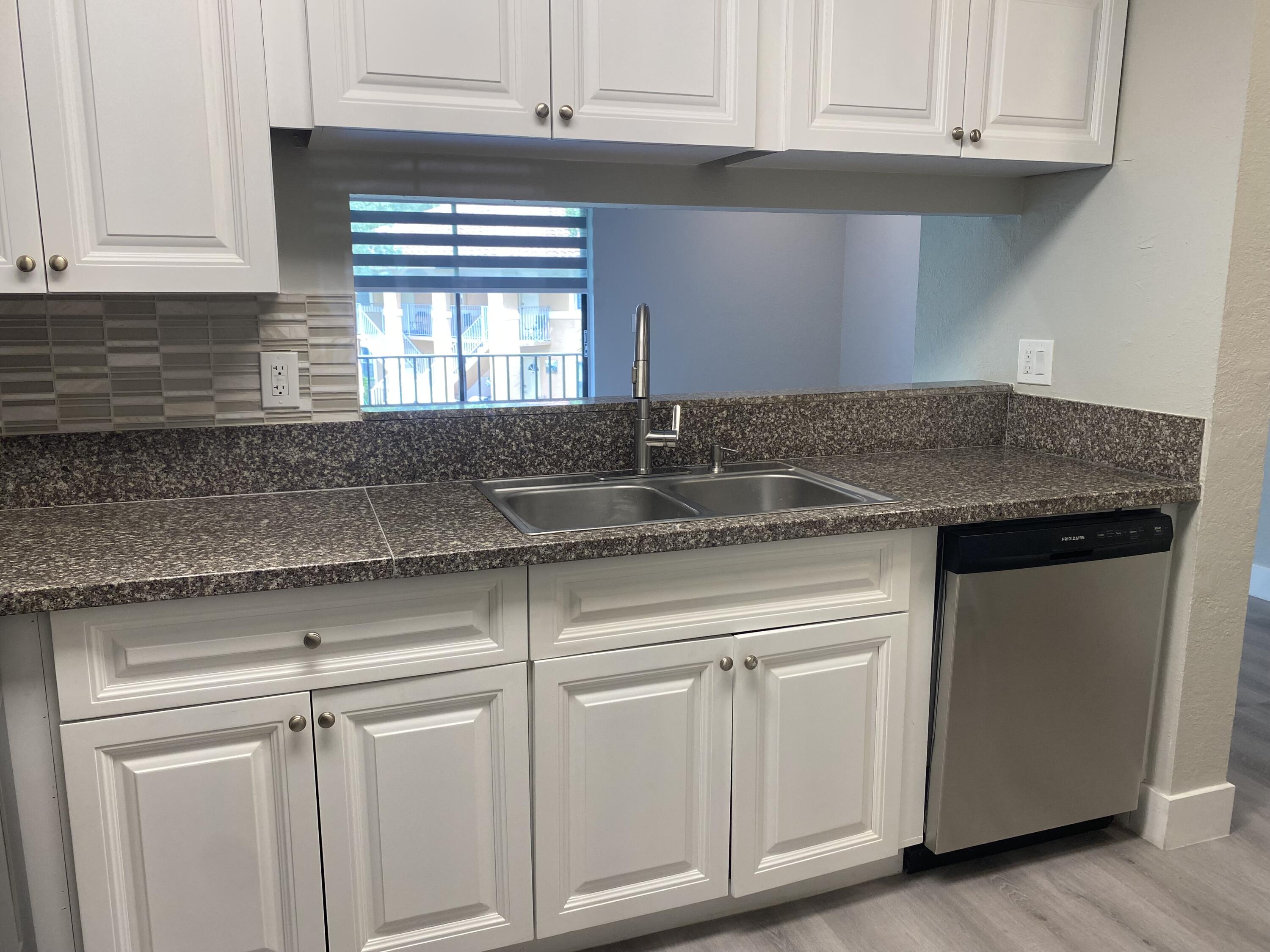 11432 Northwest 43rd Street, Unit TOP RIGHT Coral Springs, FL 33065 - Photo 3 of 30 IMG_3308