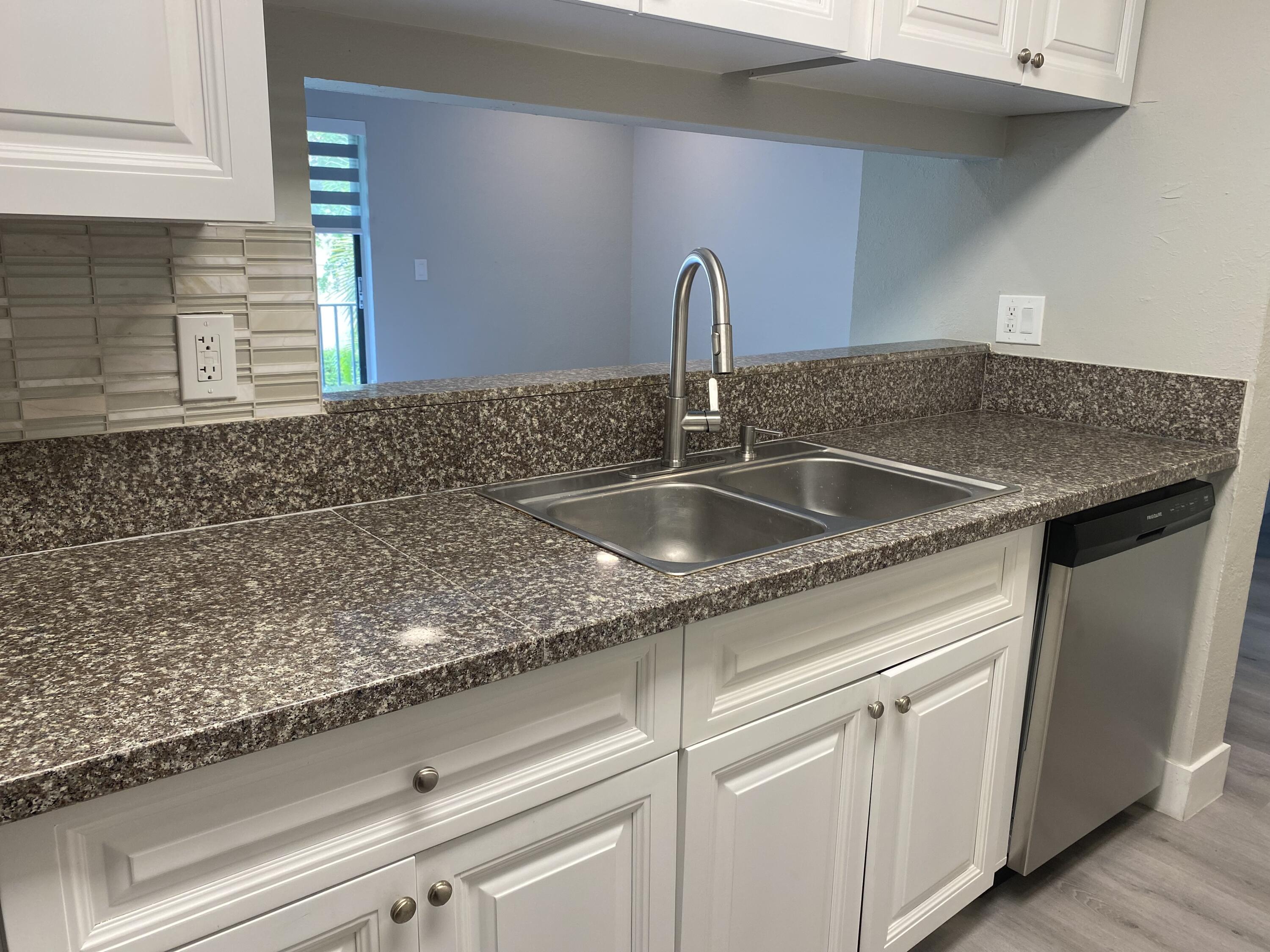 11432 Northwest 43rd Street, Unit TOP RIGHT Coral Springs, FL 33065 - Photo 5 of 30 IMG_3310