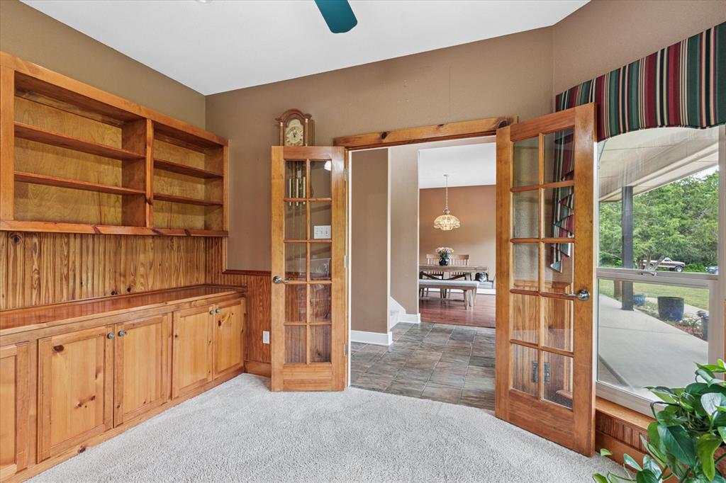 6251 Hayes Road Midlothian, TX 76065 - Photo 9 of 30