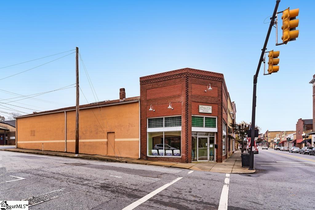 226 East Main Street Union, SC 29379 - Photo 2 of 32