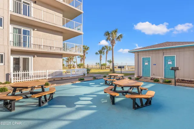 $1,900 | 8743 Thomas Drive, Unit 1023, Panama City, FL 32408
