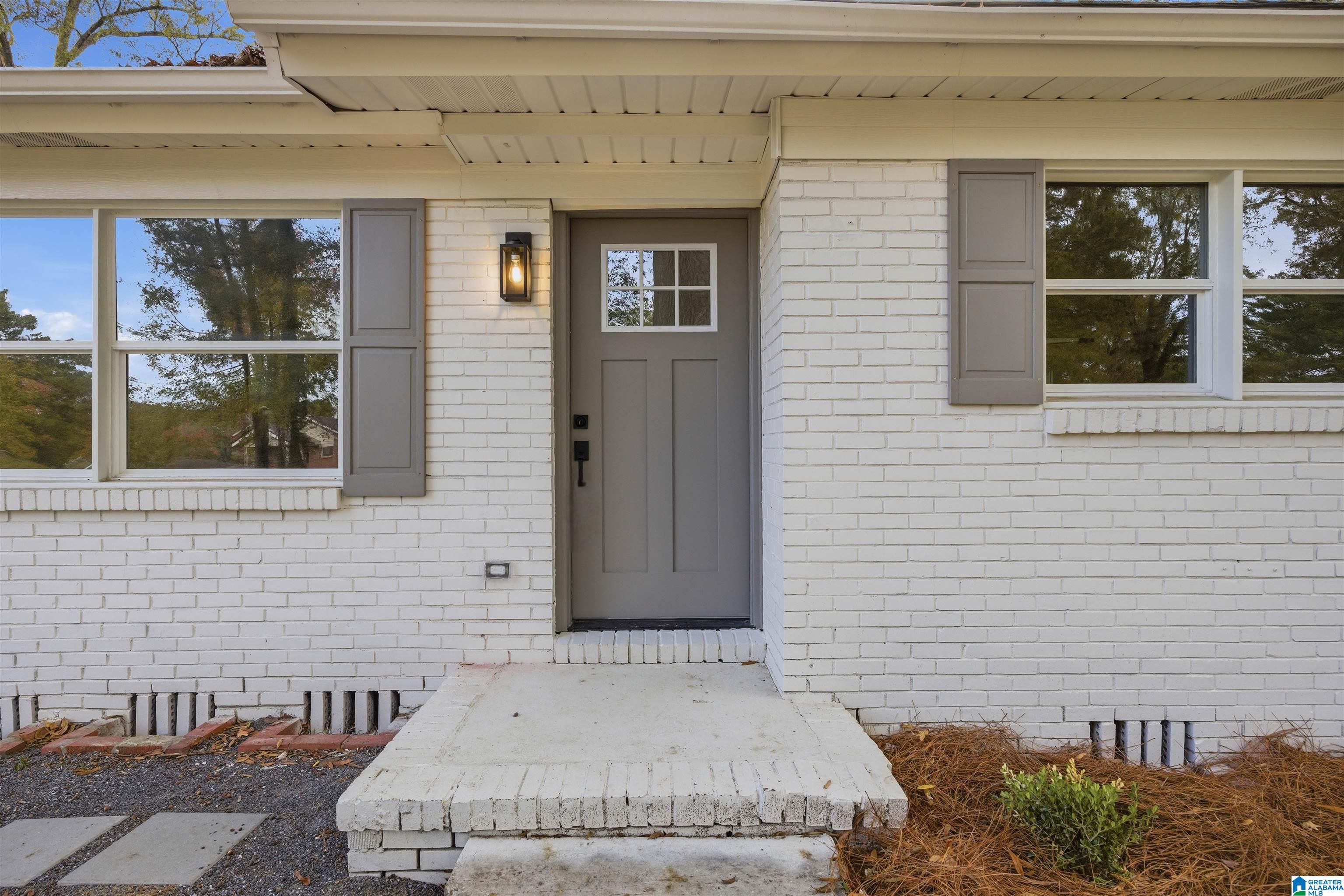 1005 Queensbury Road Birmingham, AL 35209 - Photo 4 of 29