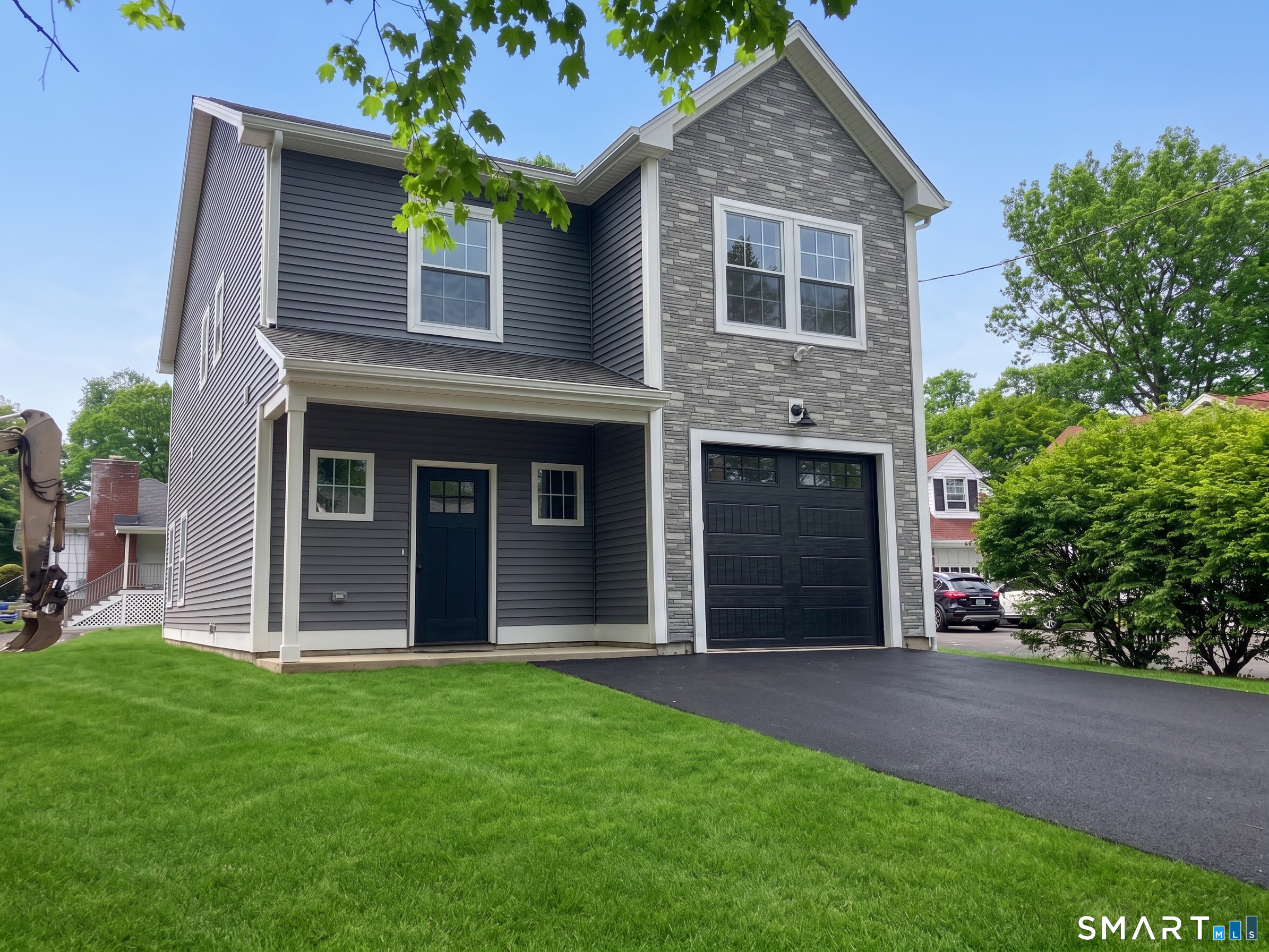 38 Cawley Street Bristol, CT 06010 - Photo 1 of 9