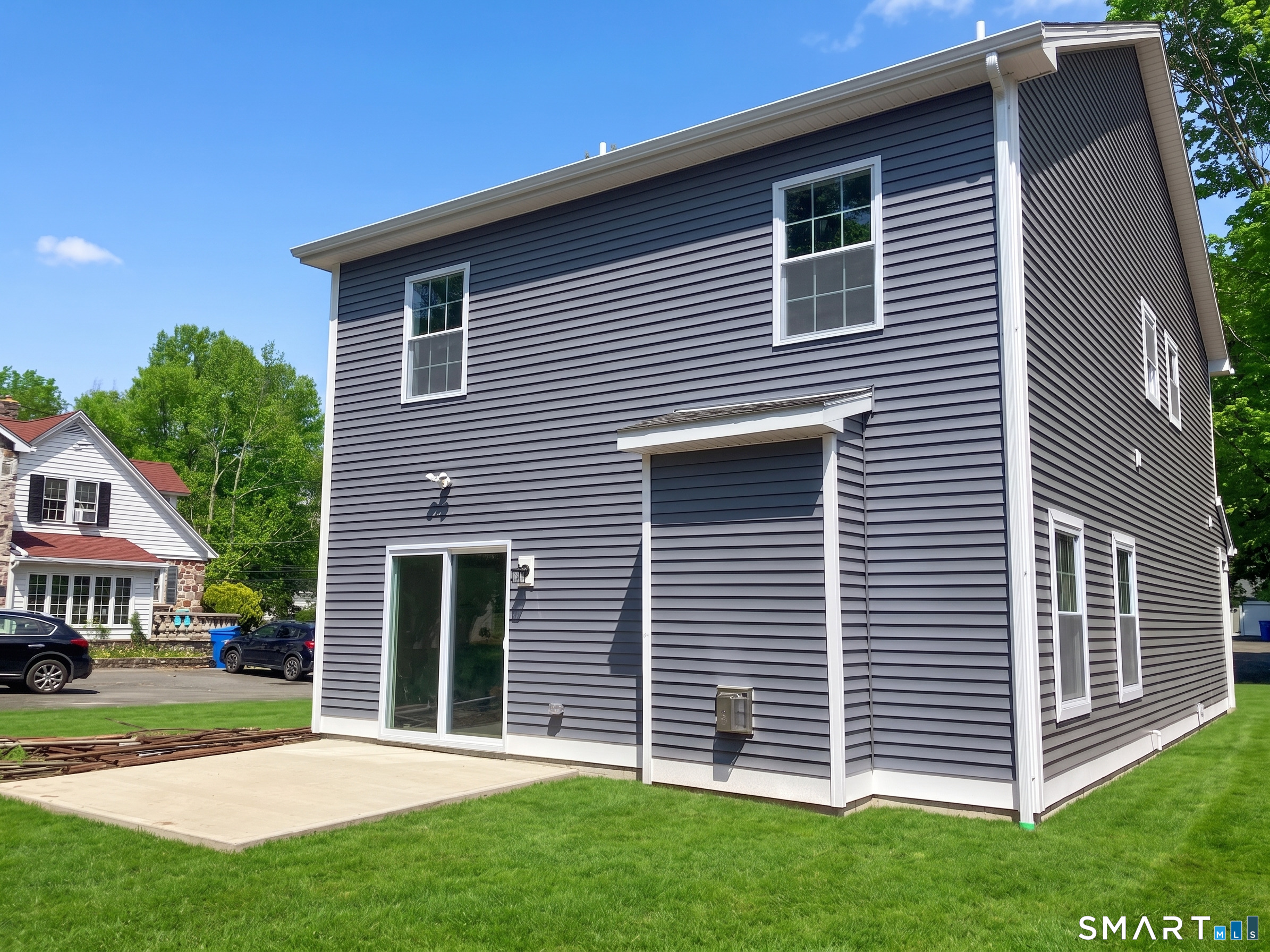 38 Cawley Street Bristol, CT 06010 - Photo 2 of 9