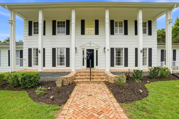 $1,199,000 | 9511 Scenic Highway, Pensacola, FL 32514