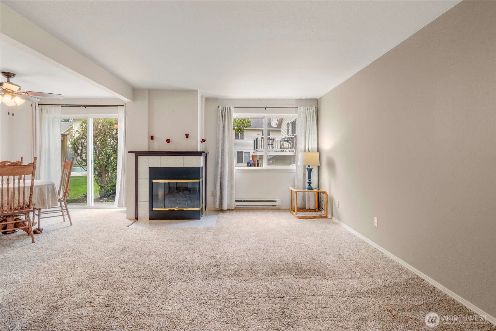 927 132nd Street Southwest, Unit C2 Everett, WA 98204 - Photo 11 of 39