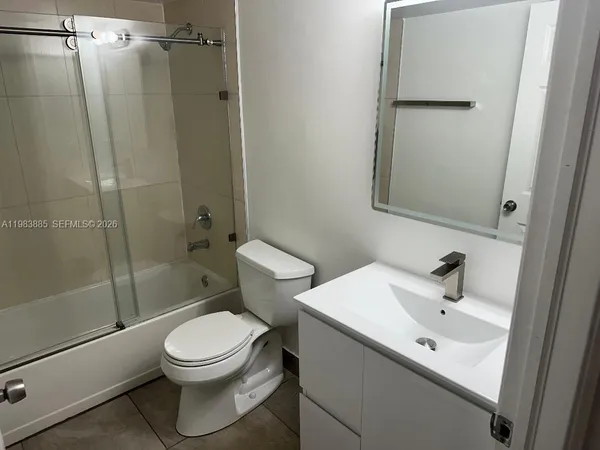 $2,300 | 6115 Northwest 186th Street, Unit 202, Hialeah, FL 33015