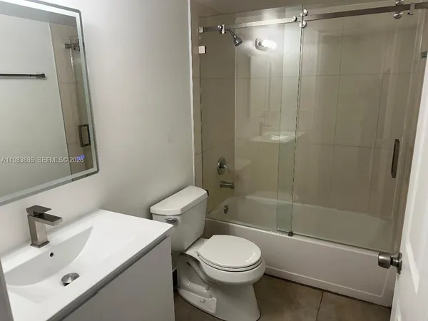 $2,300 | 6115 Northwest 186th Street, Unit 202, Hialeah, FL 33015
