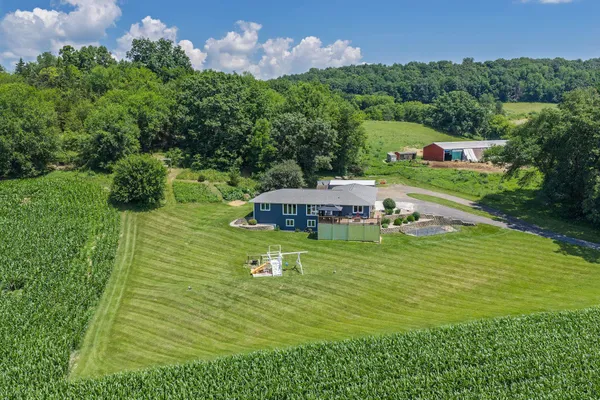 $599,900 | S11221 Fox, Spring Green, WI 53588