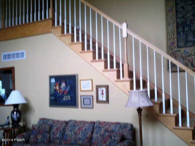 105 Stone Ridge Road Dingmans Ferry, PA 18328 - Photo 4 of 25