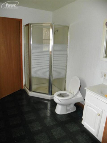 6122 East Pierson Road Flint, MI 48506 - Photo 8 of 11 20144953-7.JPG