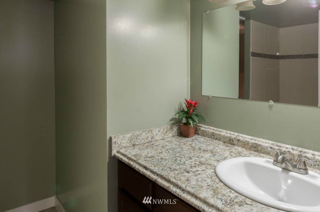 5223 South Roxbury Street Seattle, WA 98118 - Photo 18 of 20 Gallery Image 18